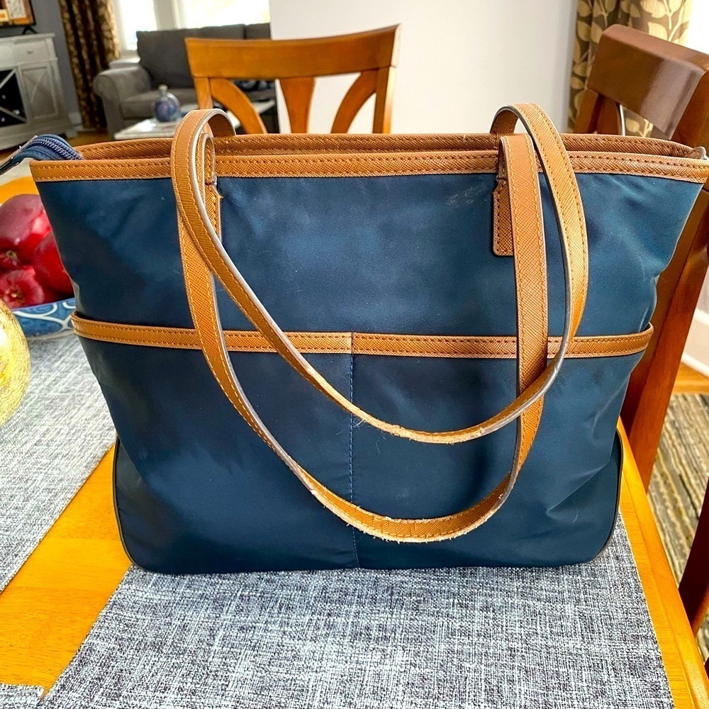 Michael Kors Kempton Blue Brown Nylon Tote Bag front zip Pockets Shoulder
C - Picture 5 of 10